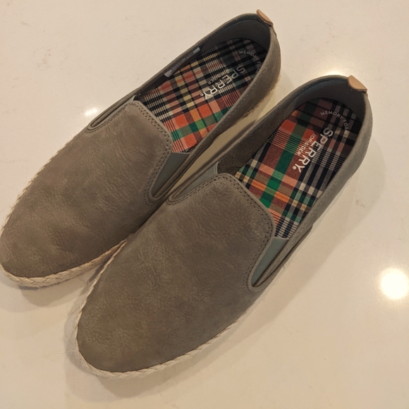 Sperry Leather Espadrille Style Slip on Sneakers - Picture 1 of 3